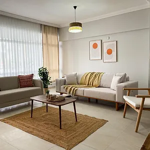 Central Location , Modern Family , Near Sea Апартаменты