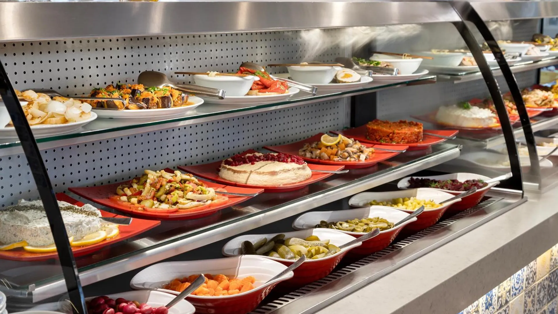 Ramada Plaza Antalya Hotel