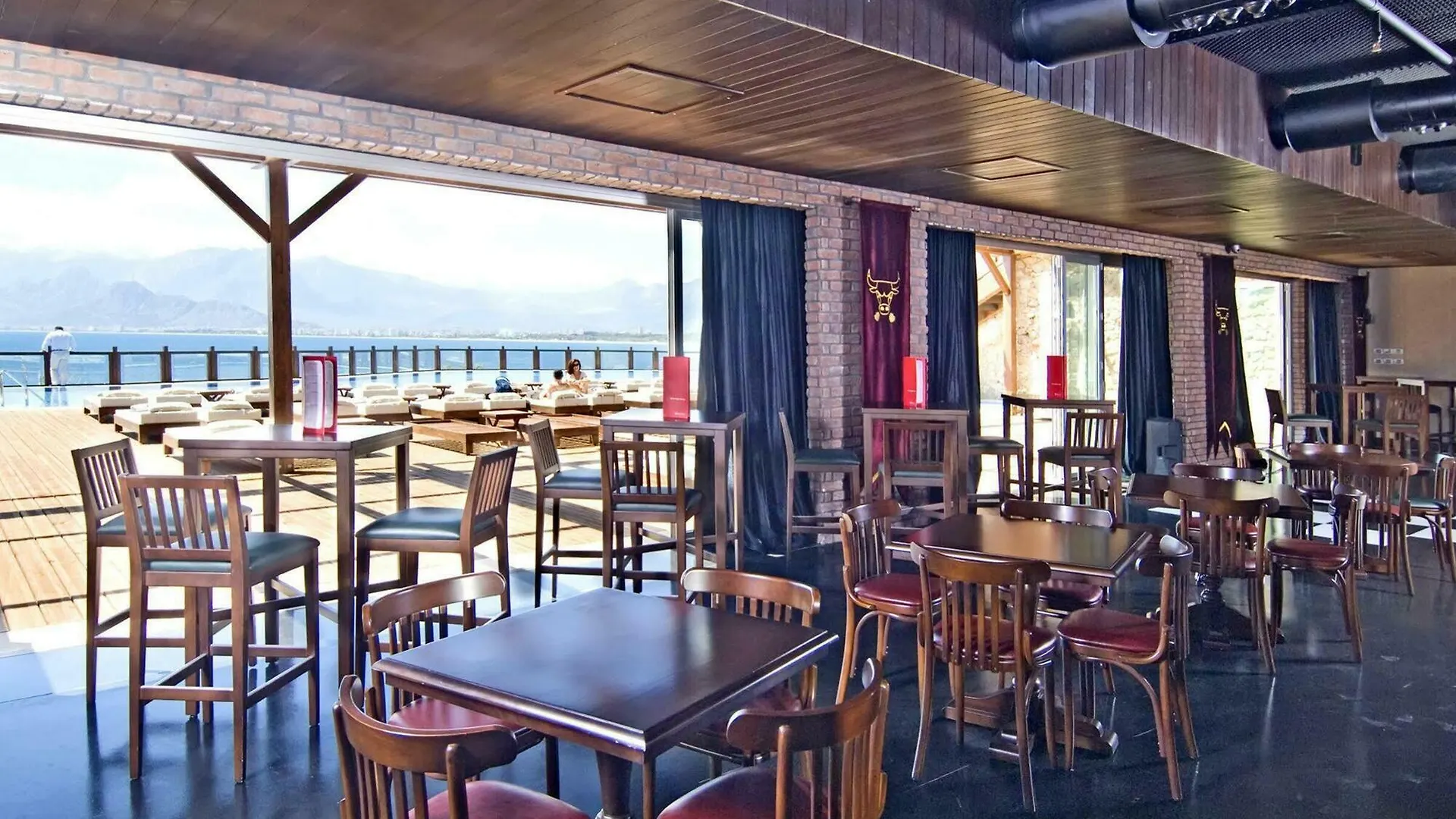 Ramada Plaza Antalya Hotel